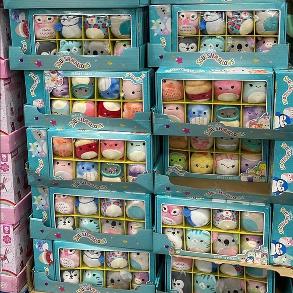 SQUISHMALLOWS - Picture 3 of 3